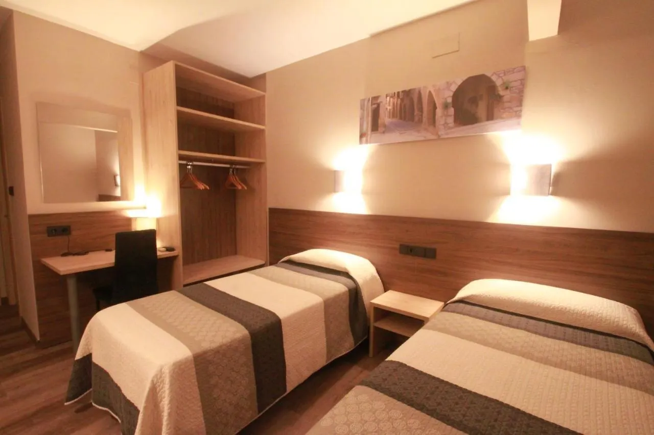 Hotel, H De L'Anton Batea